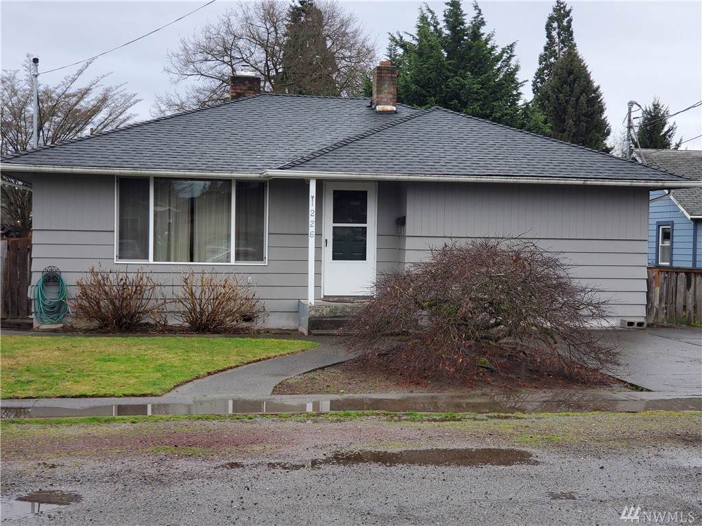1226 3rd Ave Nw - Photo 1