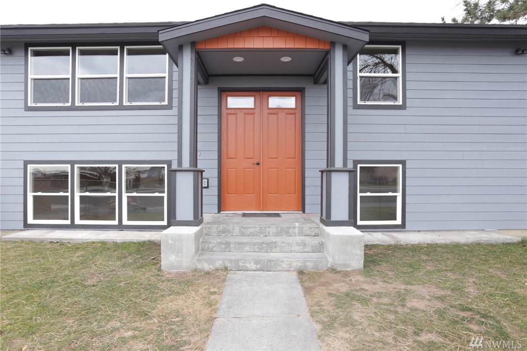 1371 Marina Dr - Photo 1
