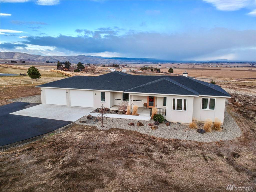 341 Stonegate Dr - Photo 1