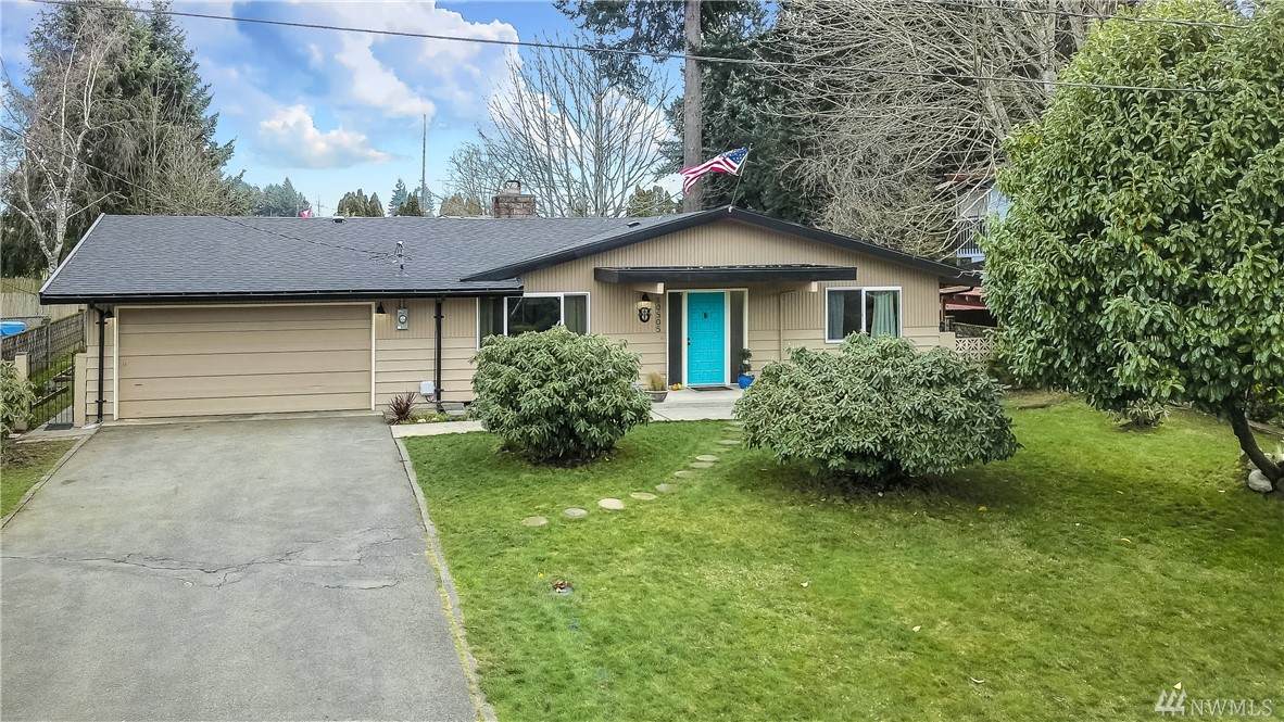 10505 108th Ave - Photo 1