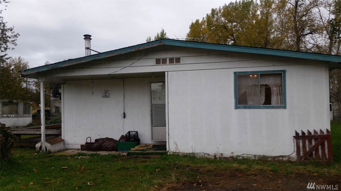 22333 436th - Photo 1