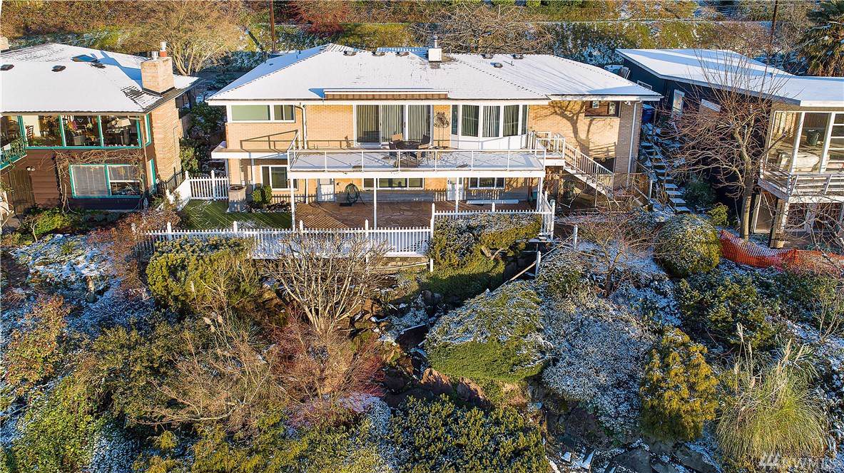5429 47th Ave - Photo 1