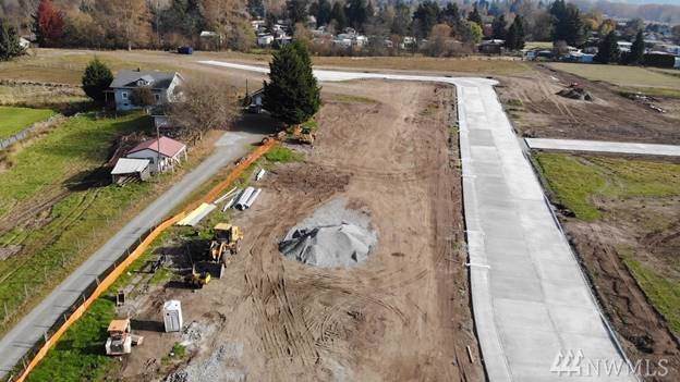 5707 114th Ave - Photo 1