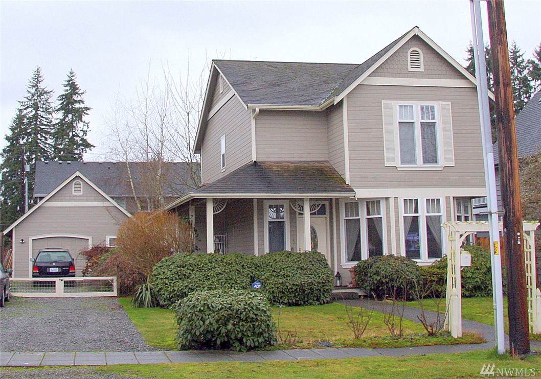713 Lincoln Ave - Photo 1