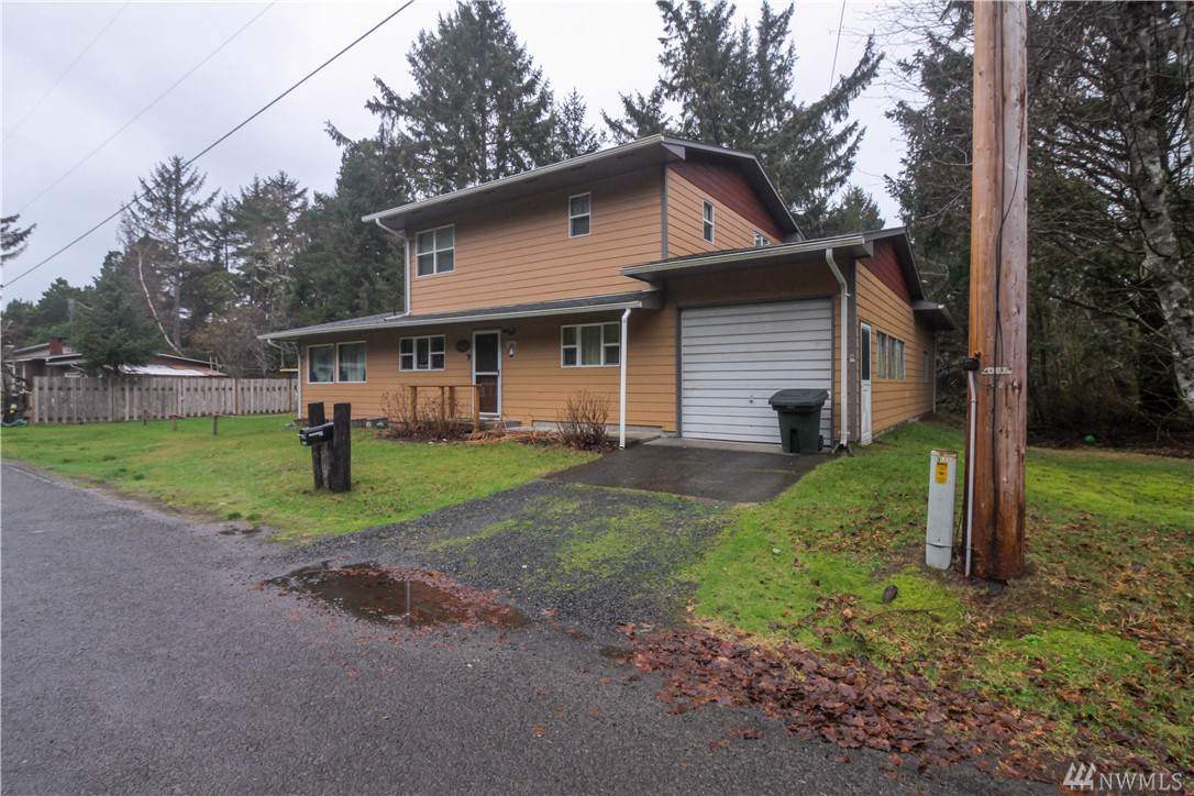 1419 184th Place - Photo 1