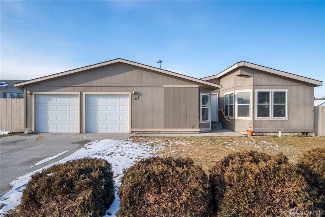 522 Newport Plaza - Photo 1