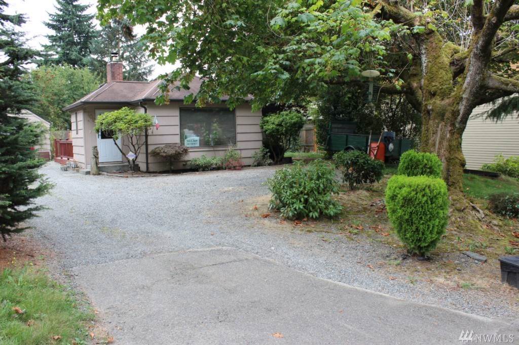 2709 96th St - Photo 1
