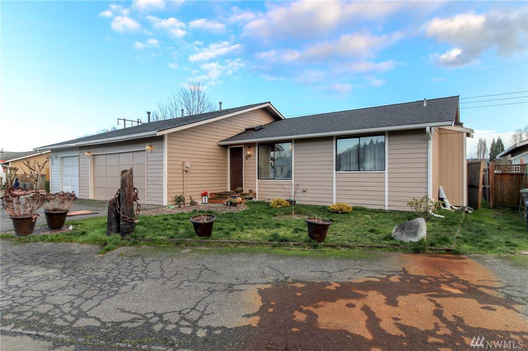 322 2nd Ave - Photo 1