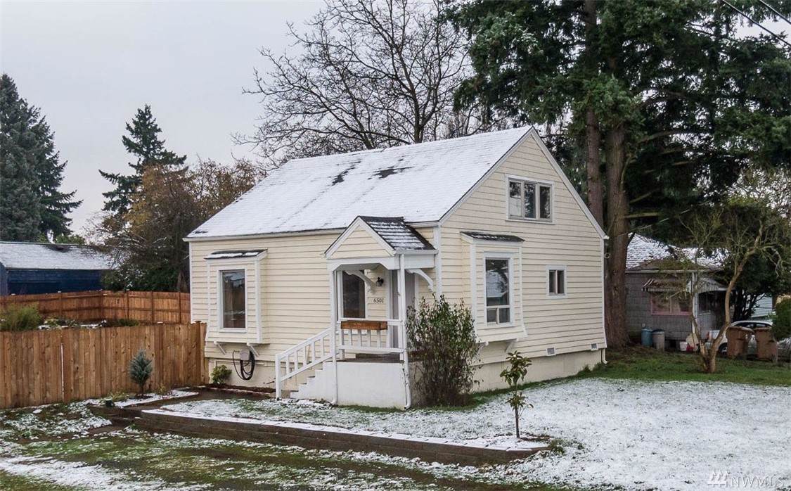 6501 Tacoma Ave - Photo 1