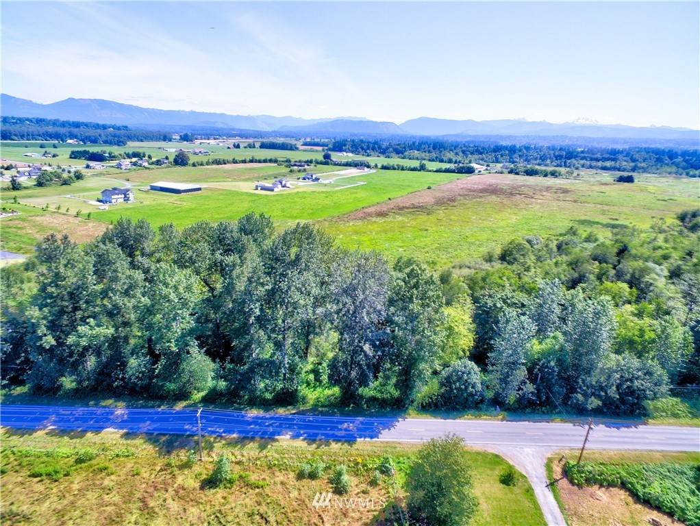 194 Smokey Point Boulevard - Photo 1