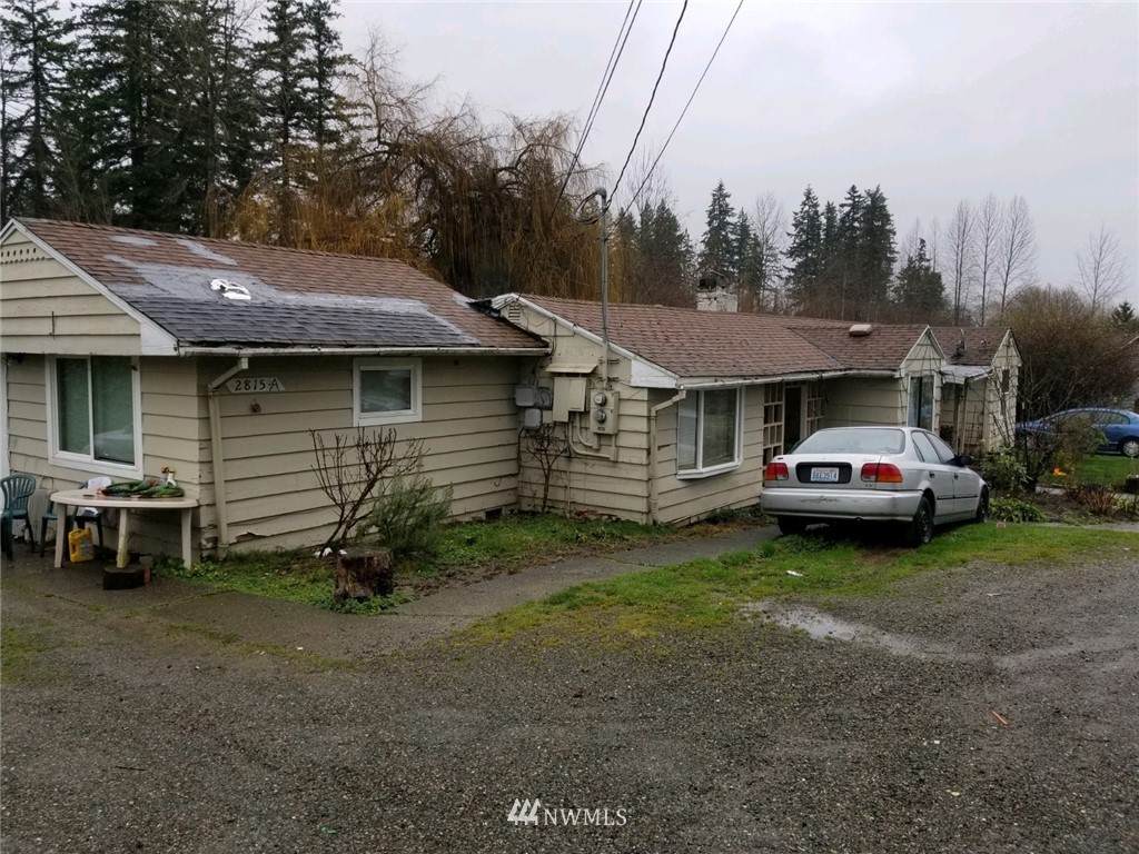 2815 Russell Way - Photo 1