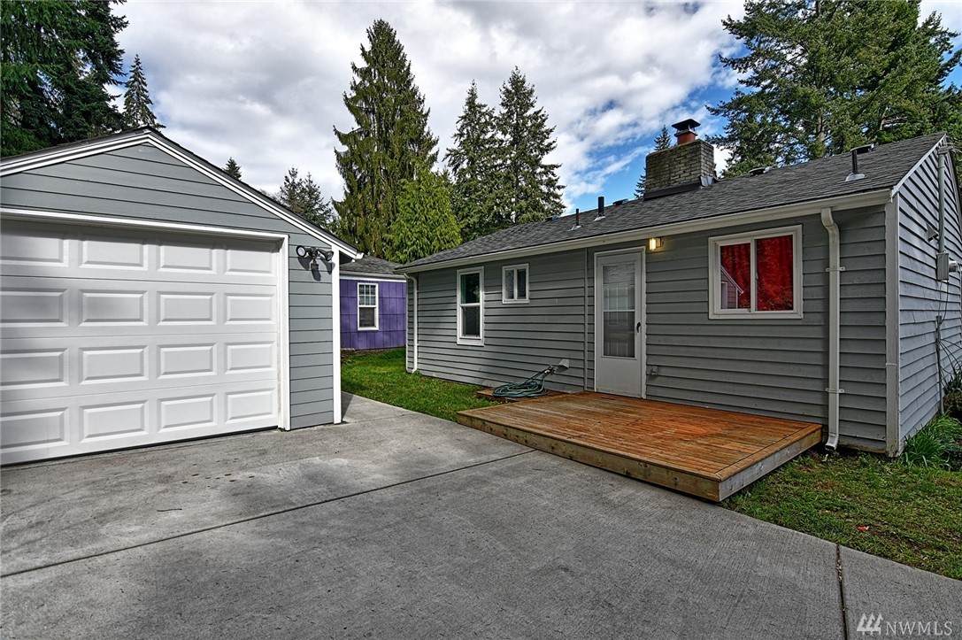 19039 12th Ave - Photo 1