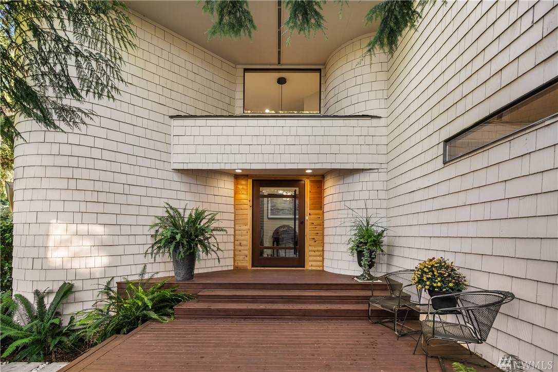 2605 Sahalee Dr - Photo 1