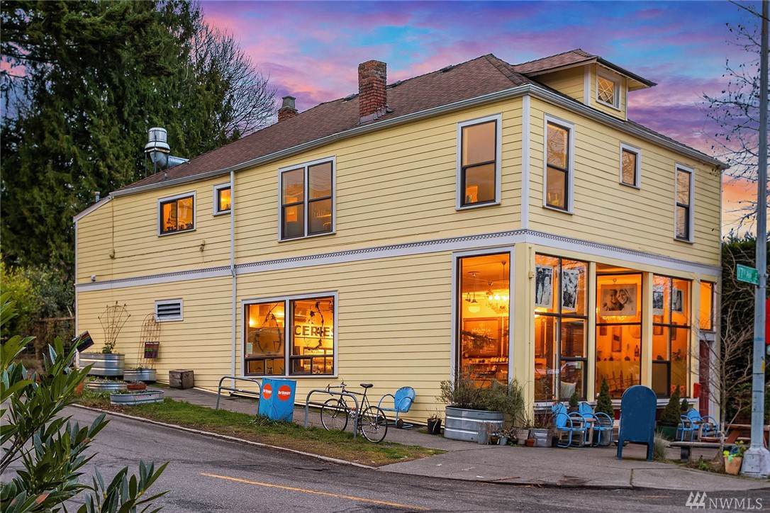 1501 17th Ave - Photo 1
