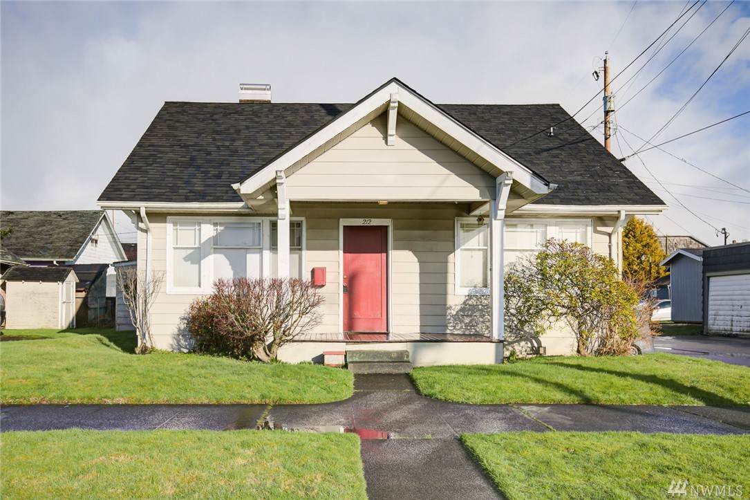 212 Lincoln St - Photo 1