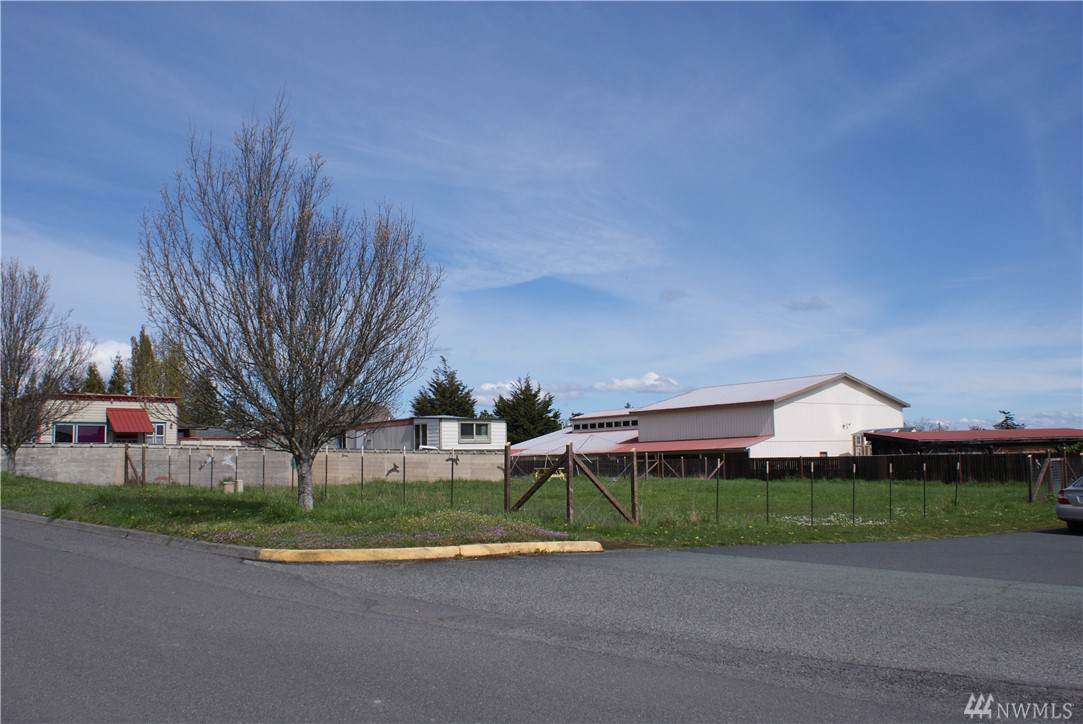 699 Airport Center Rd - Photo 1