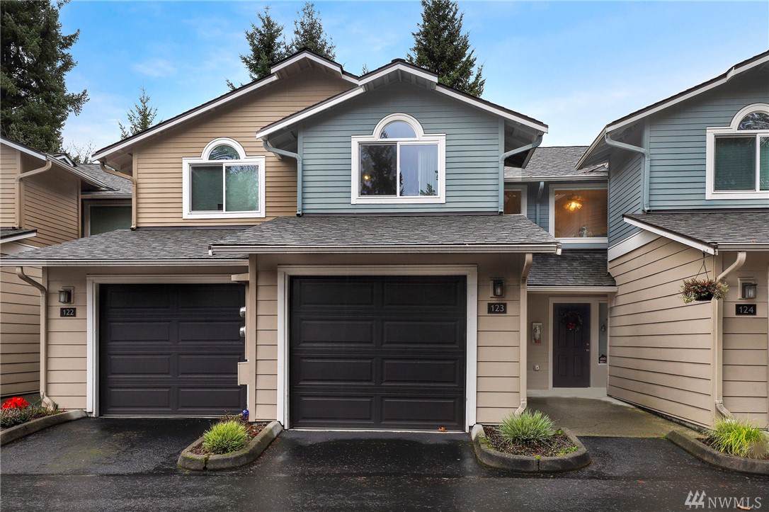 4336 Lake Sammamish Pkwy - Photo 1
