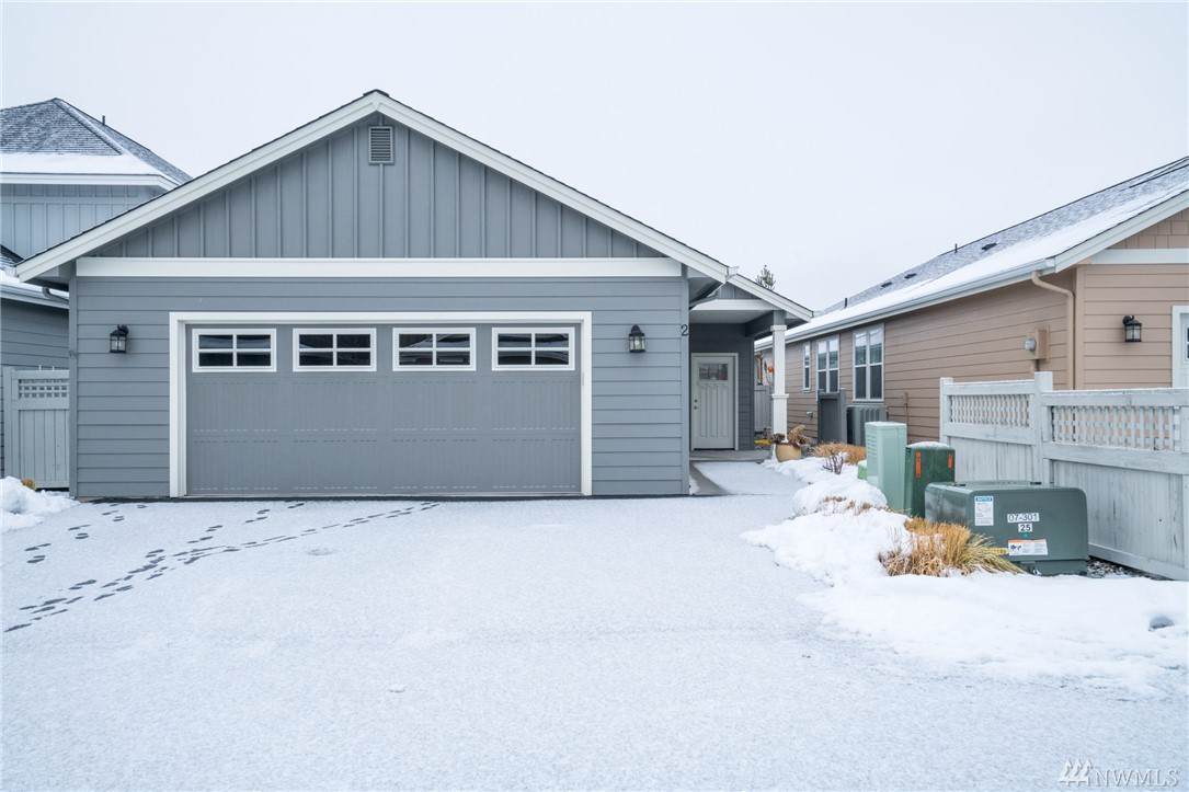 2452 Columbia Ave - Photo 1