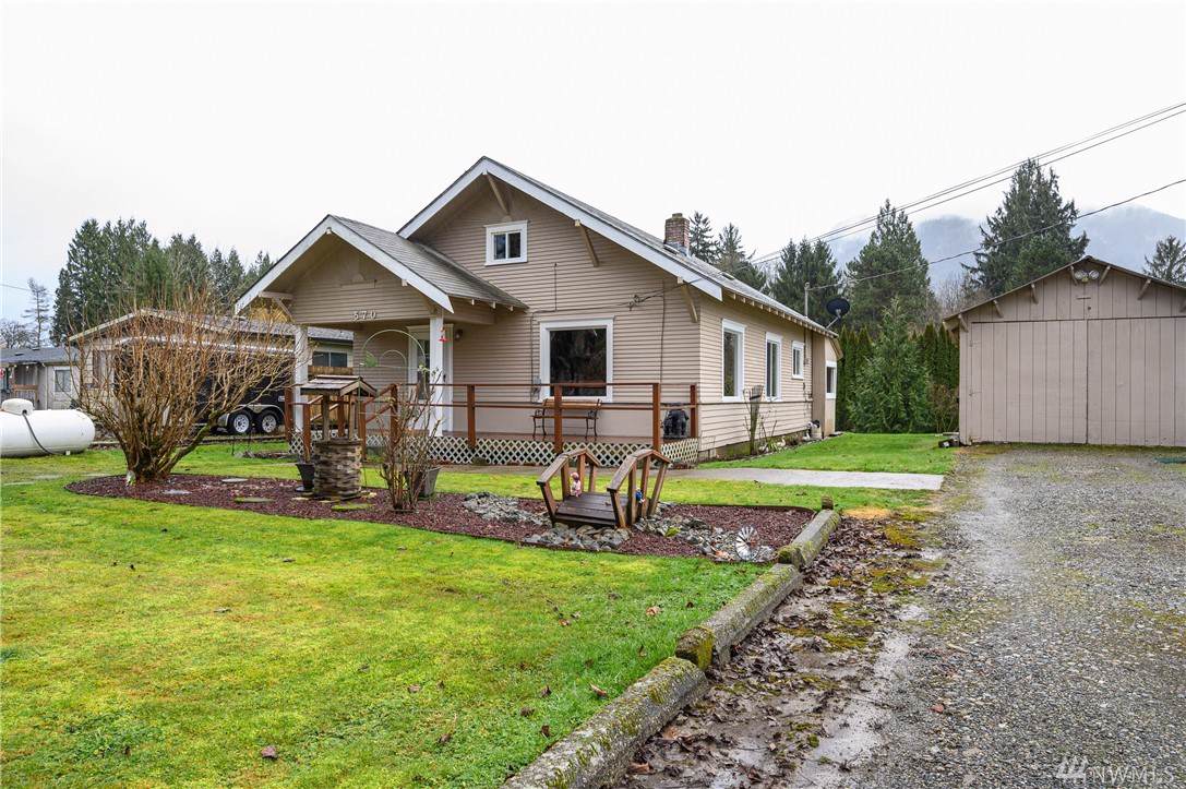 570 Bella St - Photo 1