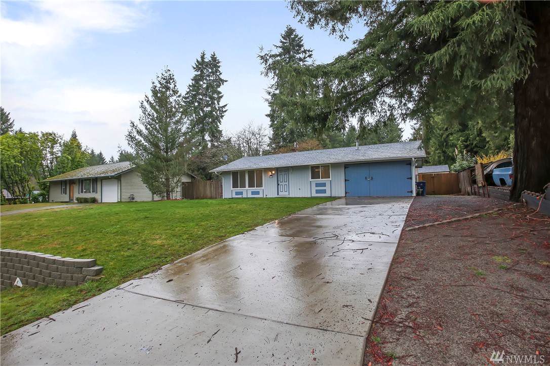 7061 Woodlawn Dr - Photo 1