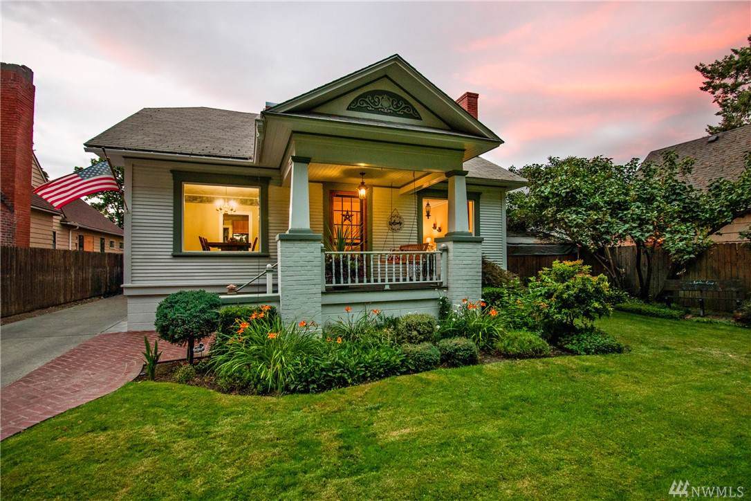 393 1st Ave - Photo 1