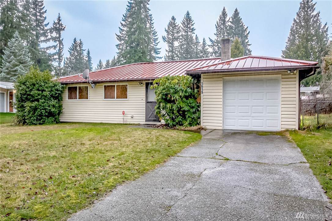 1619 167th Ave - Photo 1