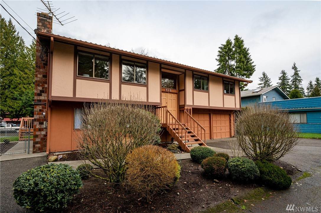 510 203rd Ct - Photo 1