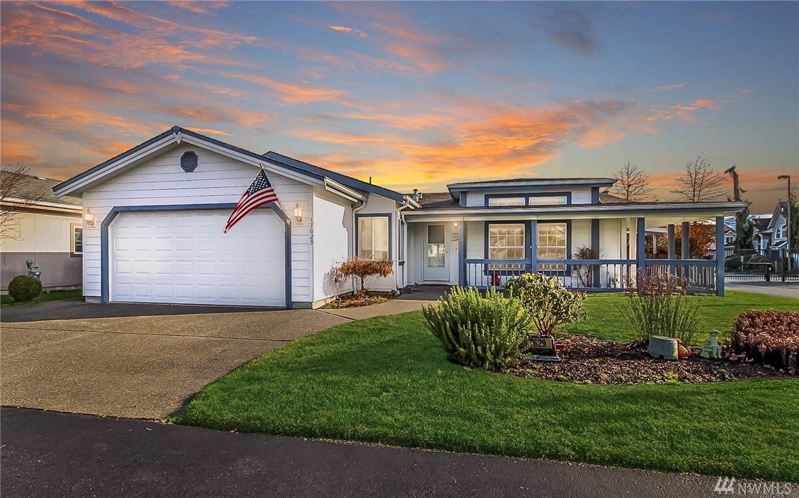 17629 21st Ave - Photo 1
