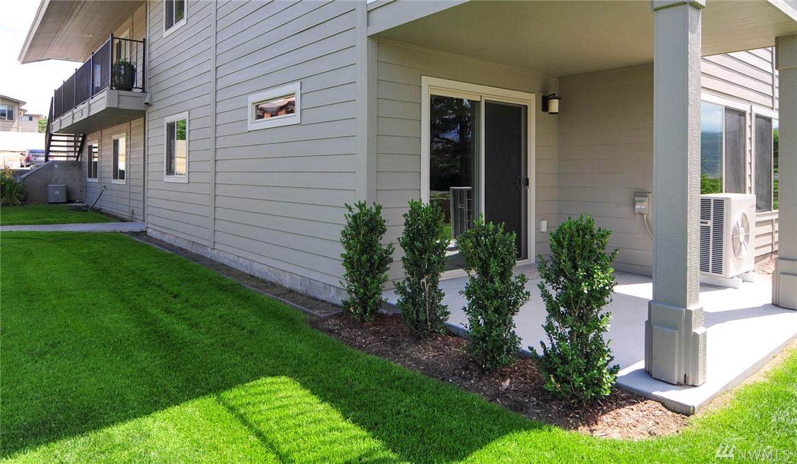 520 11th St - Photo 1