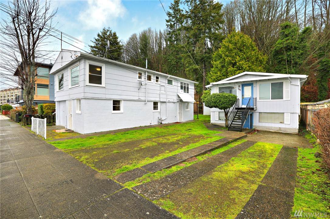 1716 Alki Ave - Photo 1