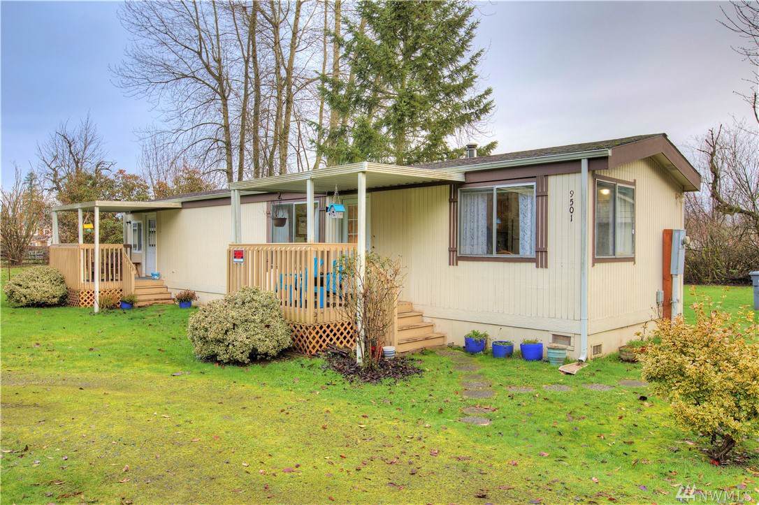 9501 148TH Ave - Photo 1