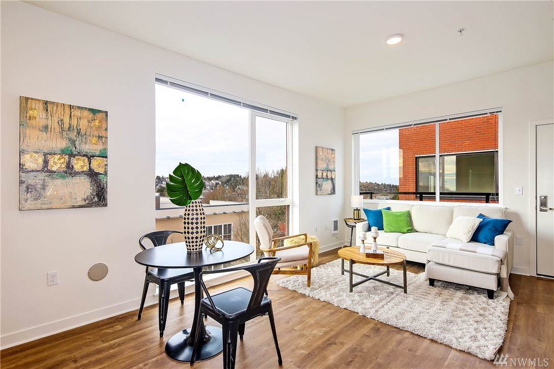 1601 45th St - Photo 1