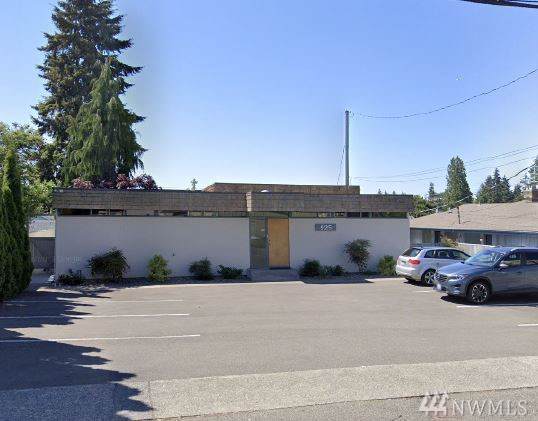 925 130 St - Photo 1