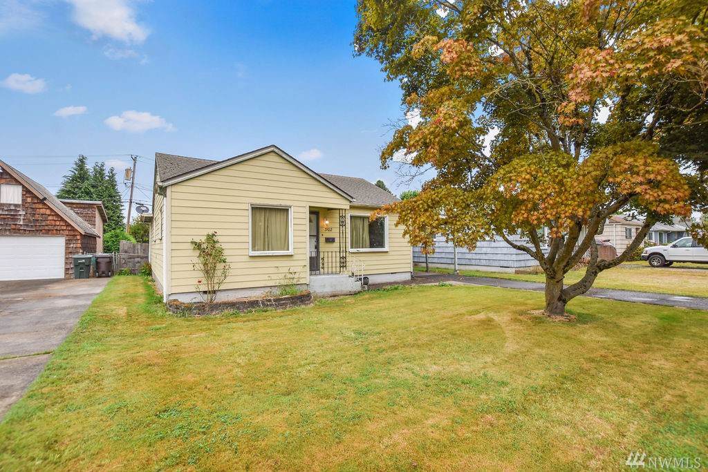 3102 Hemlock St - Photo 1