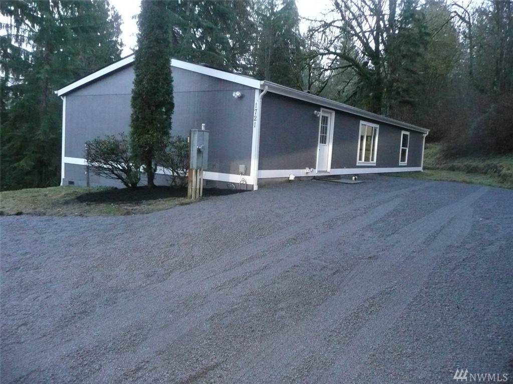 1721 155th Ave - Photo 1