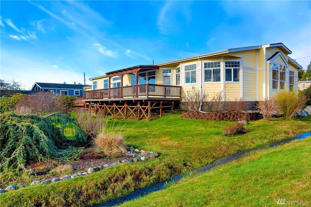 5503 Seavue Rd - Photo 1