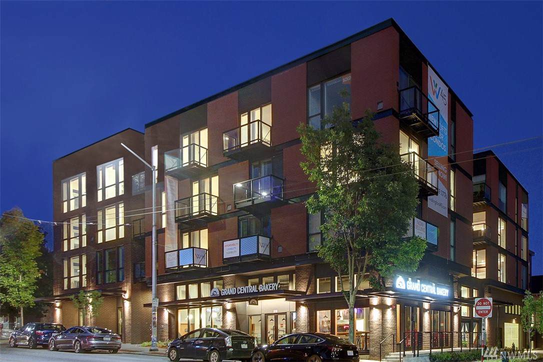 1601 45th St - Photo 1