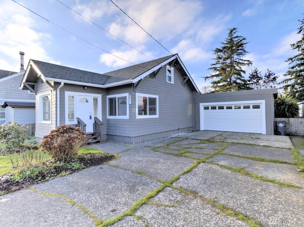 720 2nd St - Photo 1