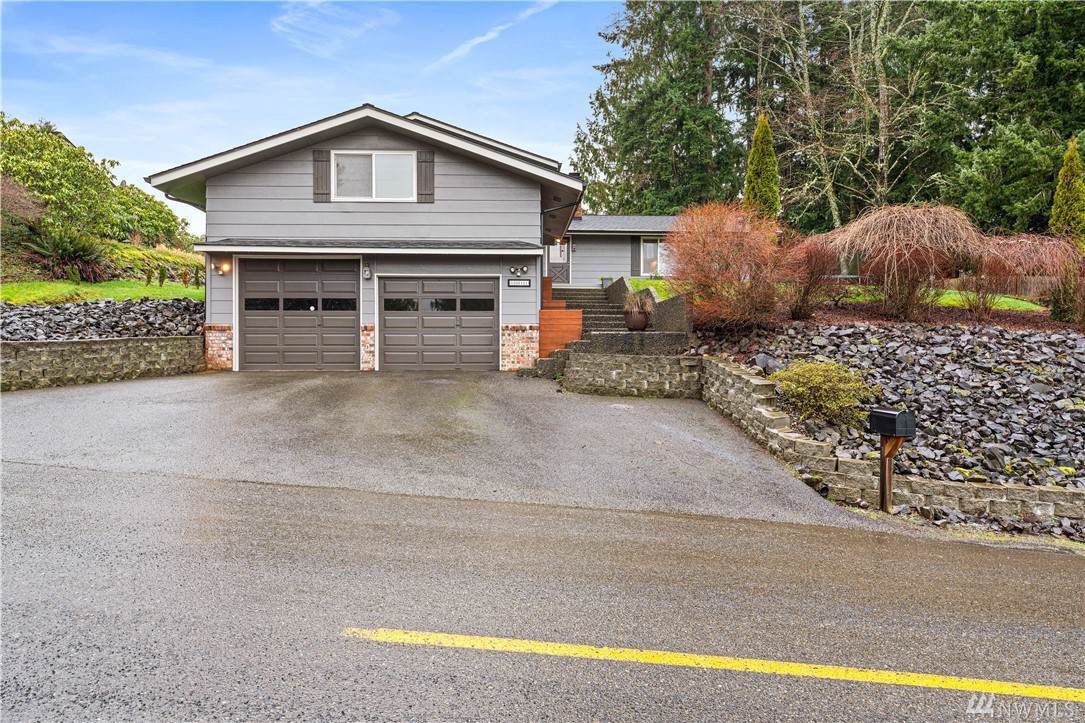 1011 Spring Lane - Photo 1