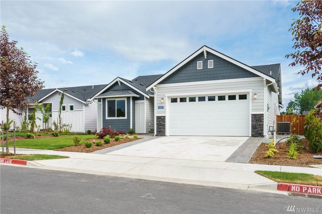 323 Woodrow Place - Photo 1
