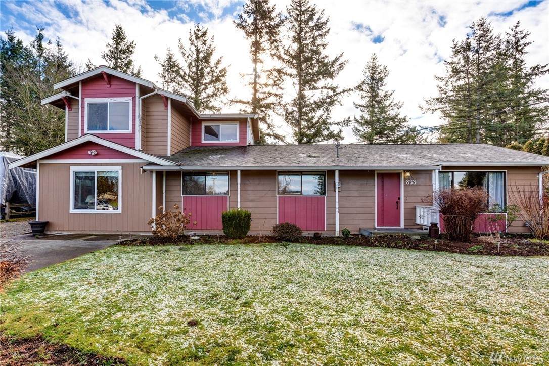 833 Meadowlark Dr - Photo 1