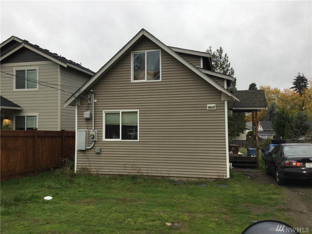 8438 D St - Photo 1