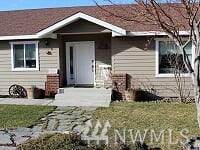 1913 3rd St - Photo 1