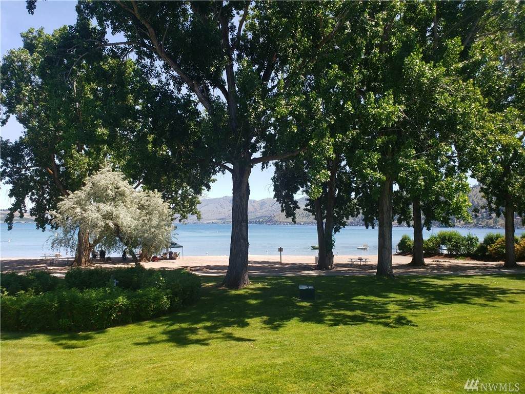 1 Beach 535-K - Photo 1