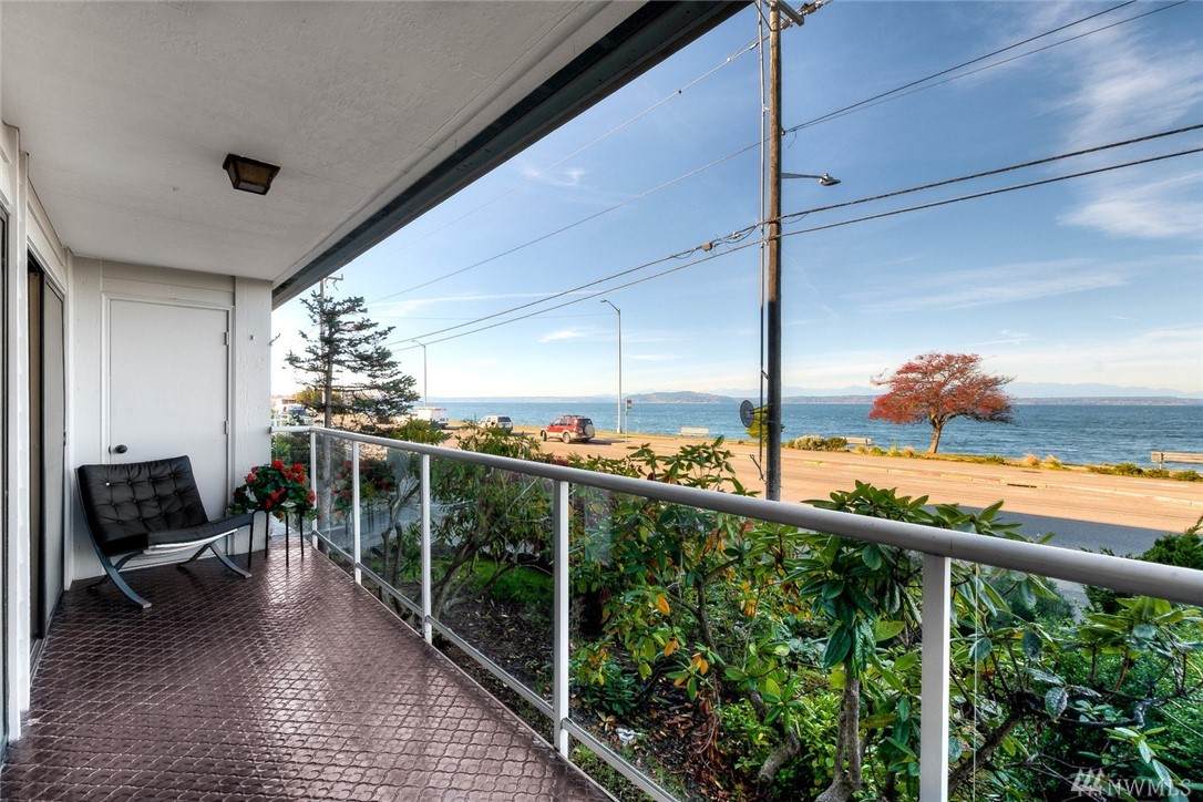 2104 Alki Ave - Photo 1