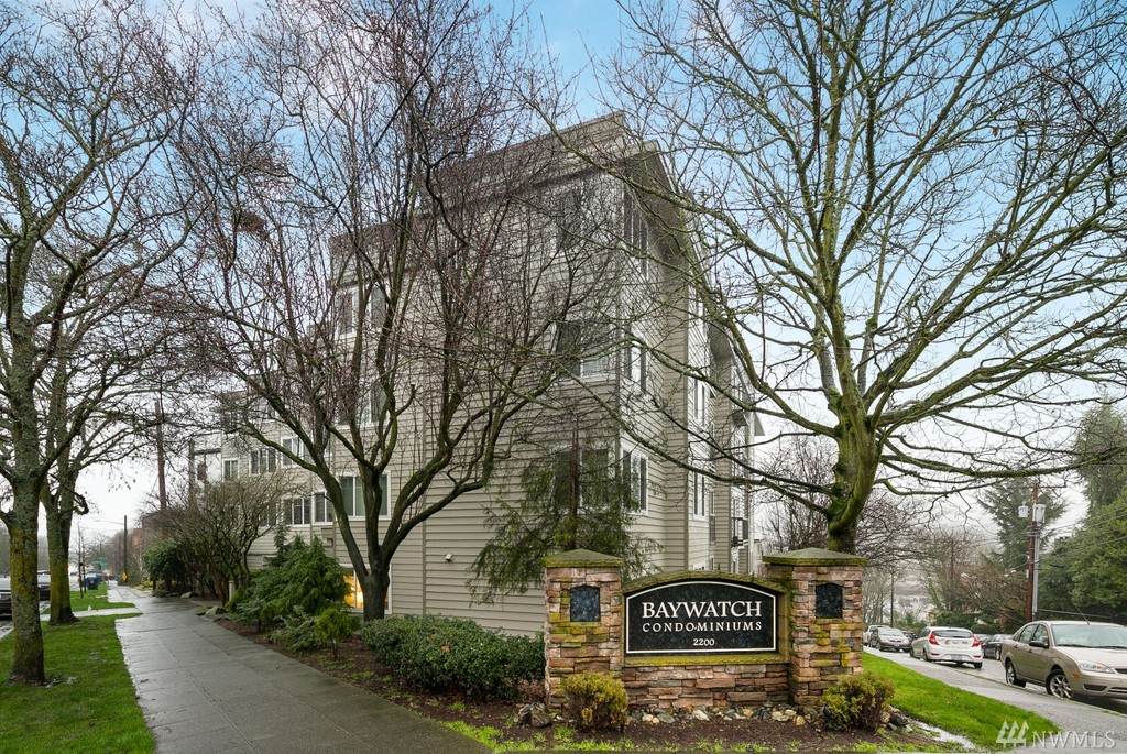 2200 Thorndyke Ave - Photo 1