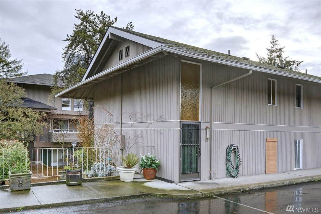 860 100th Ave - Photo 1