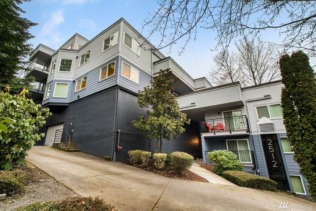 2512 Madison St - Photo 1