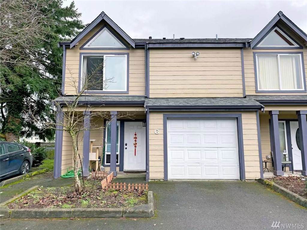 2436 I St - Photo 1