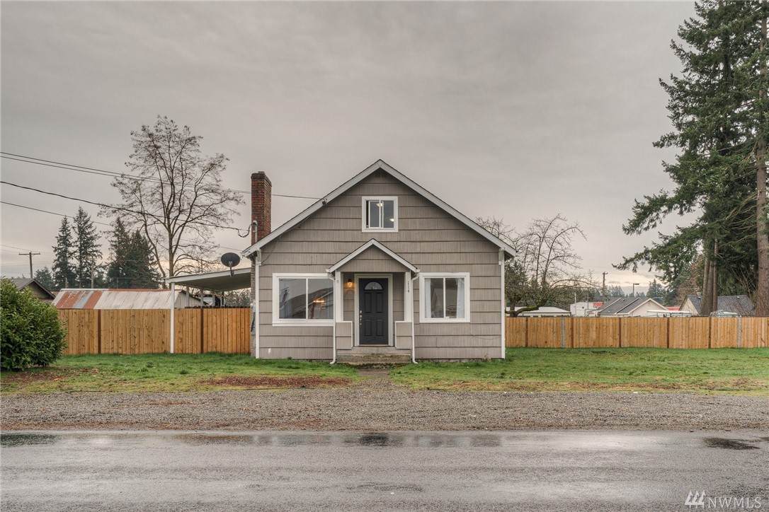 114 167th St - Photo 1